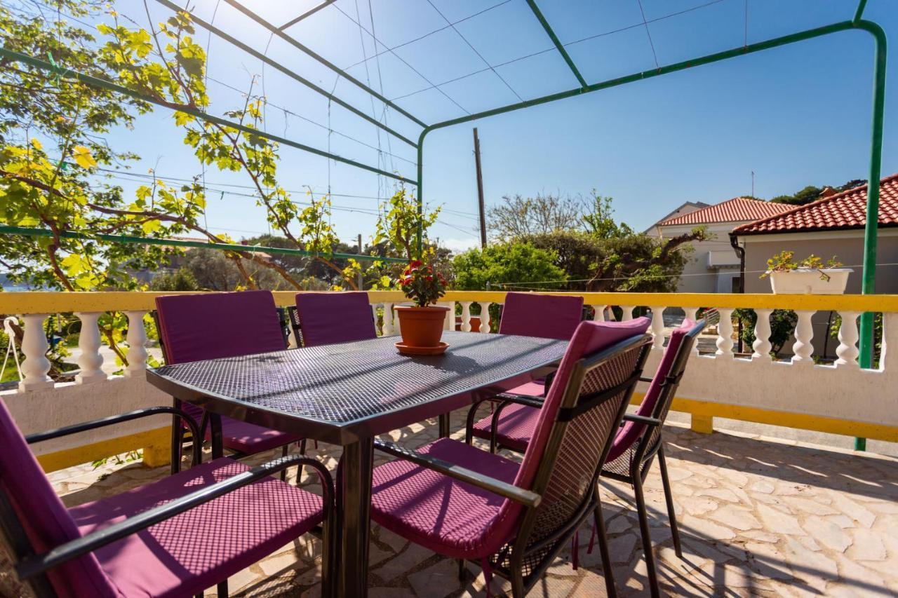 Apartmani Bozica Barbat na Rabu Bagian luar foto