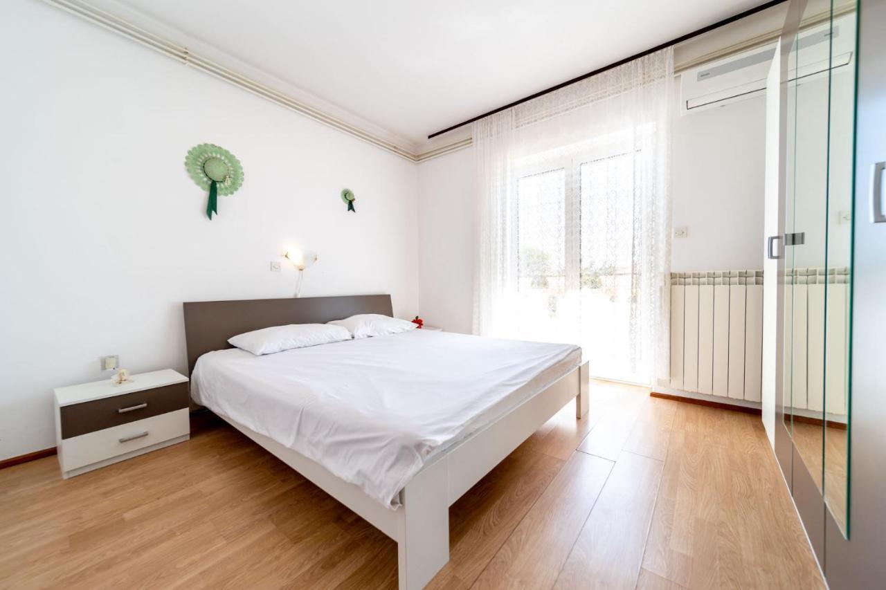 Apartmani Bozica Barbat na Rabu Bagian luar foto